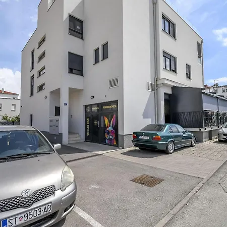 Dalia Apartment