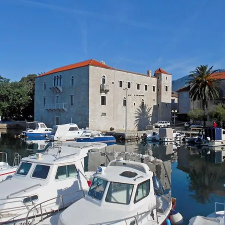 Lejlighed Castel L *