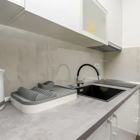 Castel L Apartmán