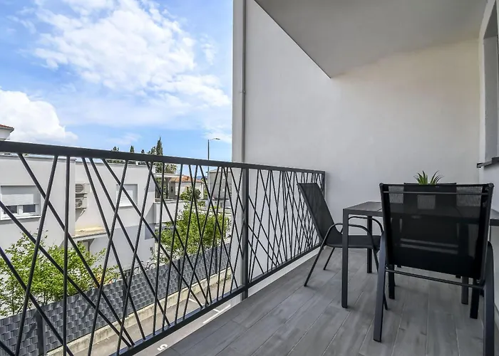 Castel L Apartment Kastela